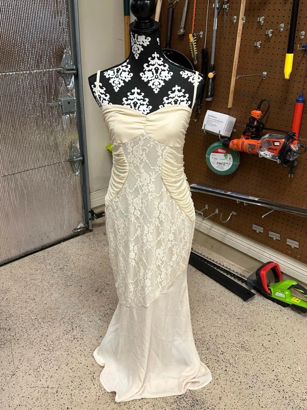 Formal elegant Floral lace vintage style long dress.